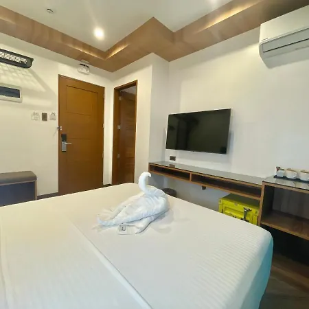 Lighthouse Point Hotel Dumaguete City Exterior photo